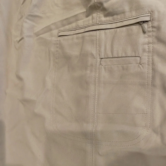 📦Callaway Off White Shorts Men’s 48B 📦 - Picture 3 of 10